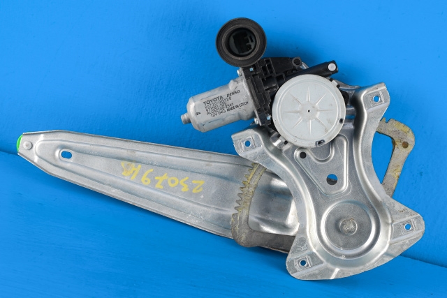 Ruteheis høyre bak til Toyota Yaris, 2012-2014 (Type III, Fase 1) (DENSO|973581-101)
