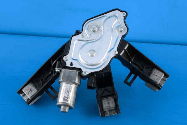 Viskermotor bakrute til Peugeot 308 2013-2021 (Type II)  (BOSCH|0 390 208 008|96 776805 80|)
