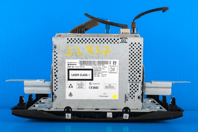 Bilstereo navigasjon til Nissan X-Trail 2014-2022 (T32) (T32) (BOSCH|7 513 750 235|25915-4ET0A|)