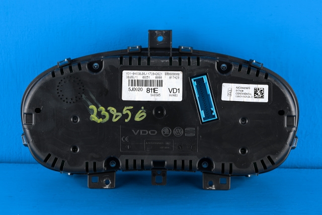 Instrumentpanel til Škoda Fabia 2010-2014 (Type II, Fase 2)  (VDO|A2C53425973|5J0 920 811 E|)