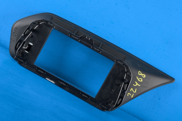 Dashbord diverse til Mercedes E-Klasse, Coupe/Cab 2013-2017 (Fase 2) (C207) (C207)