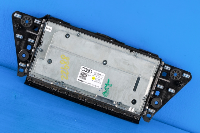 Multimedia display (MCU - Media Controller Unit) til Audi e-tron 2018-->> (VAG|4KE 919 605|)