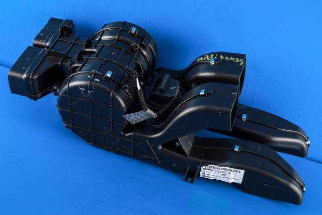 Varmeapparat motor bak til BMW X5, 2013-2018 (F15) (F15) (BMW|64.11-9 266 627)