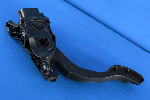 Pedal gass til Volvo V60/V60 CC 2013-2018 (Type I, Fase 2)  (VOLVO|31329058|)