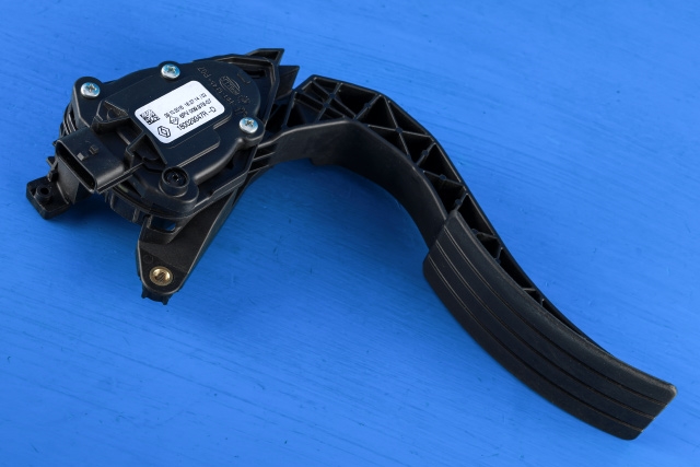 Pedal gass til Renault Clio, 2016-2019 (Type IV, Fase 2)  (HELLA|6PV 009 978-07)