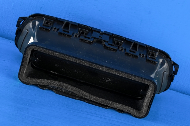 Dashbord friskluftdyse midtkonsoll til Renault Clio 2016-2019 (Type IV, Fase 2)  (RENAULT|6875 02204R|)