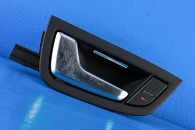 Dørhåndtak inv høyre bak til Audi A8, 2003-2010 (Type II)