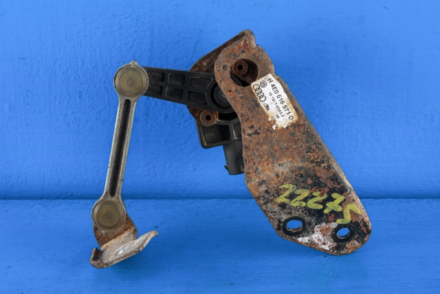 Sensor nivå, venstre bak til Audi A8 2003-2010 (Type II)  (VAG|4E0 616 571 D|)