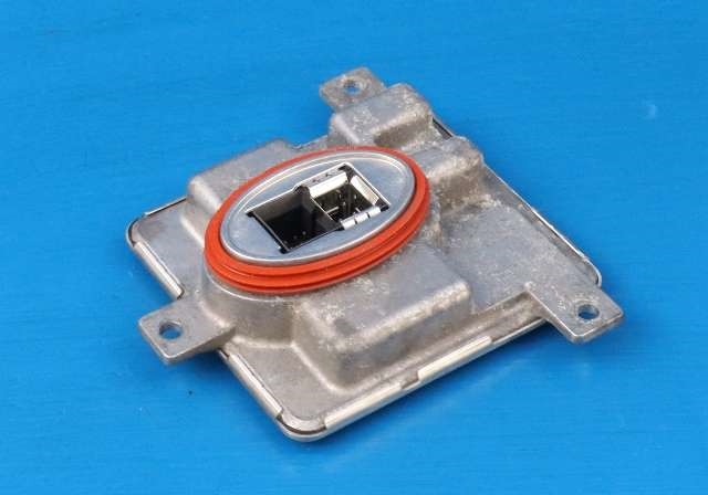Styreenhet xenon/ballast til BMW 1-Serie, 2011-2015 (Fase 1) (F20/F21) (F20/F21) (BMW|7 318 327)