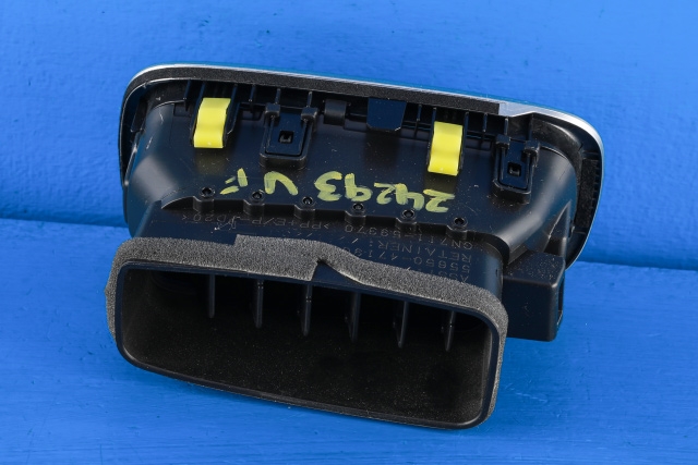 Dashbord friskluftdyse venstre til Toyota Prius 2016-2023 (Type IV) (combi) (combi) (TOYOTA|55650-47190|)