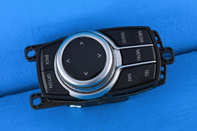Bilstereo navigasjon betjeningspanel til BMW i3 2013-2022 (BMW|65.82-6 829 087|)