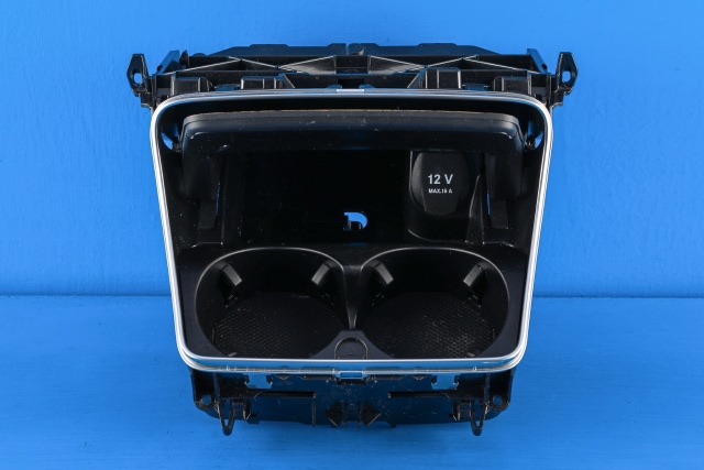 Dashbord koppholder til Mercedes GLC 2015-2022 (X253) (X253) (MERCEDES|A 205 680 72 10|)