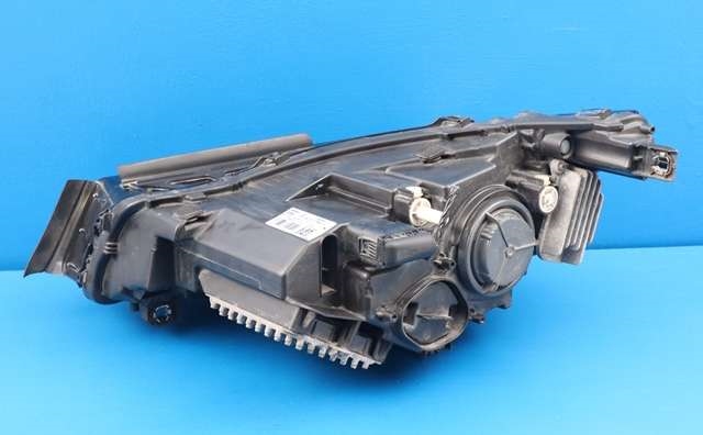 Frontlykt høyre full-LED til BMW i3 2013-2022 (BMW|63.11-7 396 814|)