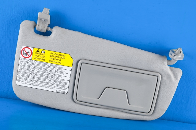 Solskjerm høyre til Mitsubishi i-MiEV 2010-->>