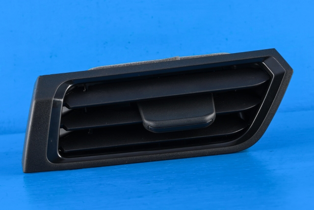 Dashbord friskluftdyse høyre til VW Caddy, 2020-->> (Type IV)  (VAG|2K8 819 704 M)