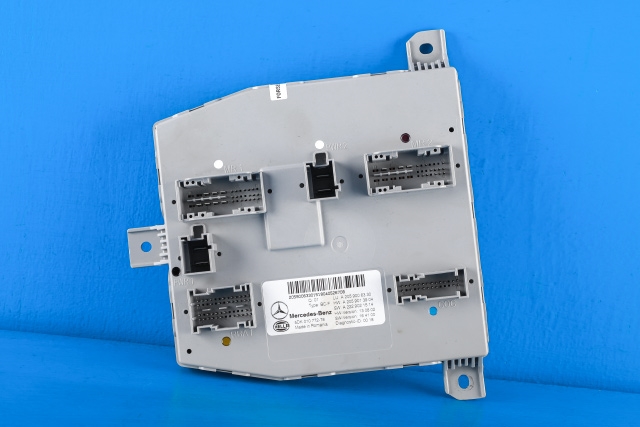 Styreenhet (SAM - Signal Acquisition Module) til Mercedes GLC, 2015-2022 (X253) (X253) (MERCEDES|A 205 900 63 30)
