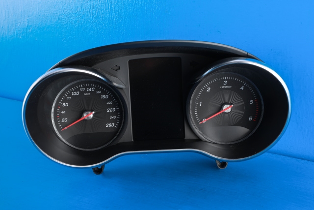 Instrumentpanel til Mercedes GLC, 2015-2022 (X253) (X253) (MERCEDES|A 205 900 79 33)