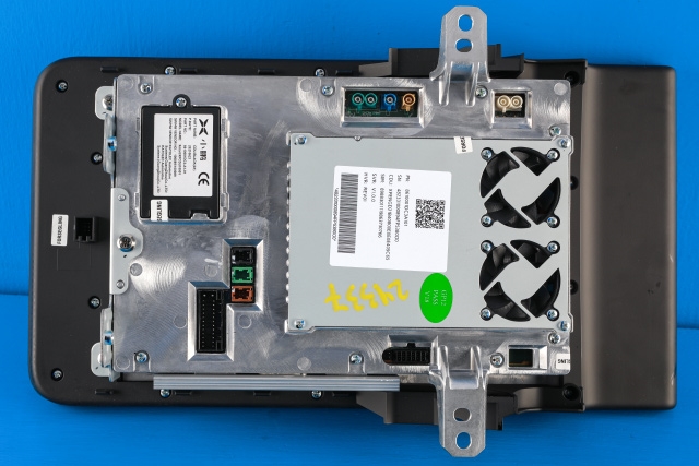 Multimedia display (MCU - Media Controller Unit) til XPeng G3 2021-->>  (XPENG|8610001DC3|)