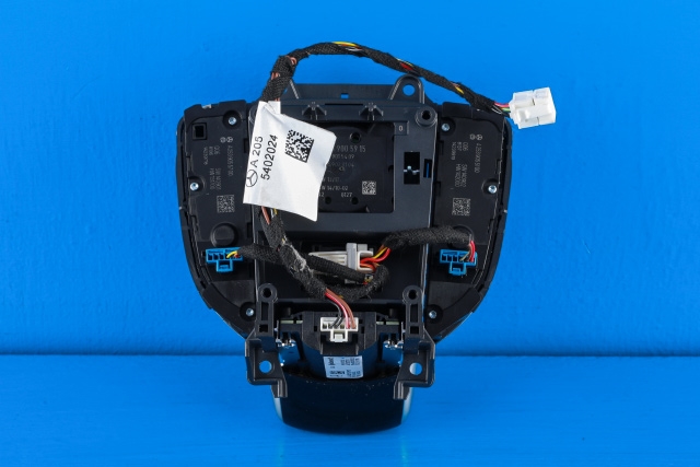 Bilstereo navigasjon betjeningspanel til Mercedes GLC 2015-2022 (X253) (X253) (MERCEDES|A 205 900 99 27|)