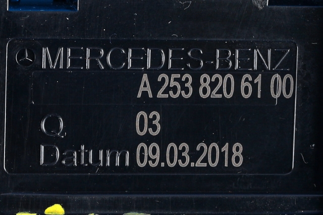 Bryter diverse til Mercedes GLC 2015-2022 (X253) (X253) (MERCEDES|A 253 820 61 00|)