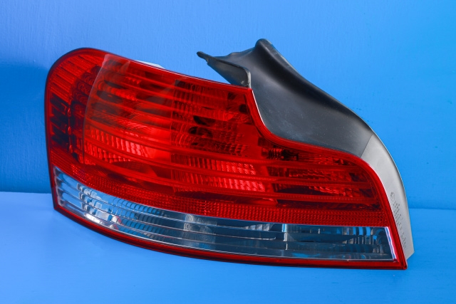 Baklykt venstre til BMW 1-Serie 2004-2011 (E81/E82/E87/E88) (E81/E82/E87/E88) (BMW|63.21-4 869 809|)