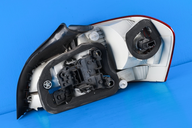 Baklykt venstre til BMW 1-Serie 2004-2011 (E81/E82/E87/E88) (E81/E82/E87/E88) (BMW|63.21-4 869 809|)