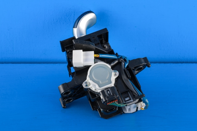 Girstang/girvelger automat til Toyota Auris 2013-2015 (Type II, Fase 1)