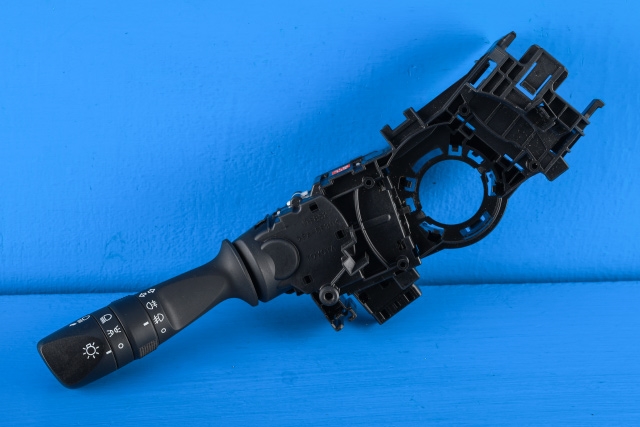 Bryter blink til Toyota Auris, 2013-2015 (Type II, Fase 1) (TOYOTA|02730-17F850)