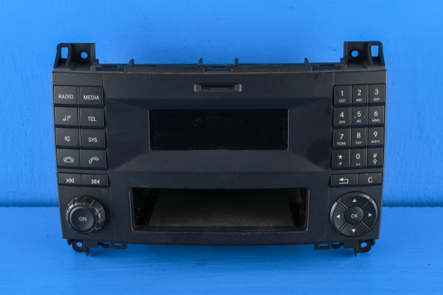 Bilstereo betjeningspanel til Mercedes Vito, 2014-->> (W447) (W447) (MERCEDES|A 447 900 89 05)