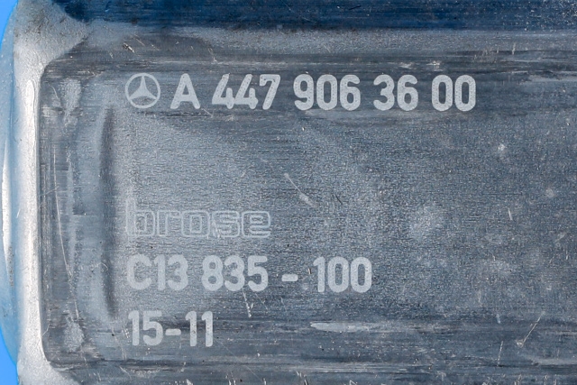 Ruteheis, kun motor, høyre foran til Mercedes Vito 2014-->> (W447) (W447) (MERCEDES|A 447 906 36 00|)