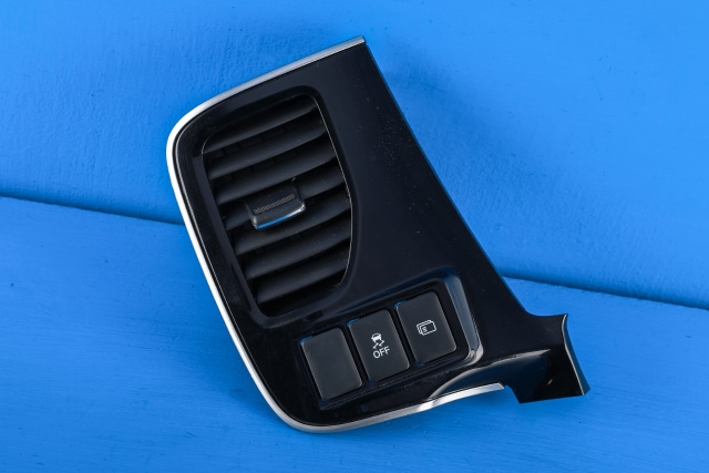 Dashbord friskluftdyse venstre til Mitsubishi Outlander, 2015-->> (Type III, Fase 2)  