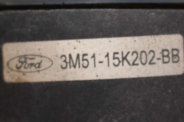 Tåkelykt venstre foran til Ford Kuga 2008-2012 (Type I)  (FORD|3M51-15K202-BB|)