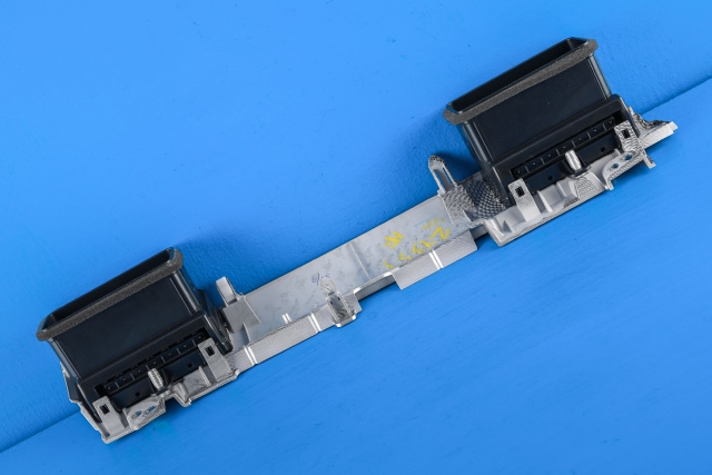 Dashbord friskluftdyse høyre til Mitsubishi Outlander 2015-->> (Type III, Fase 2)  