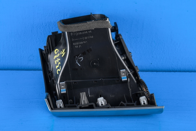 Dashbord friskluftdyse høyre til BMW X5 2007-2013 (E70) (E70) (BMW|7 161 804|)