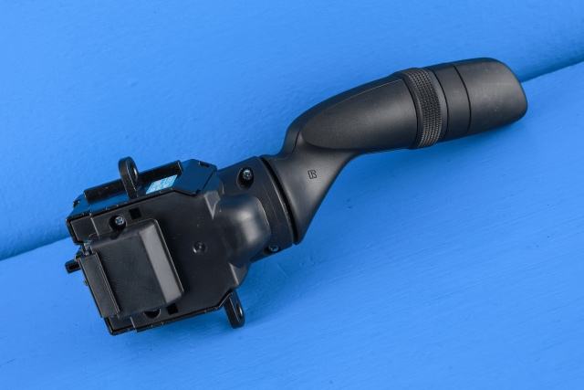 Bryter blink til Toyota RAV4 2019-->> (Type V)  (TOYOTA|33400-17J781|)