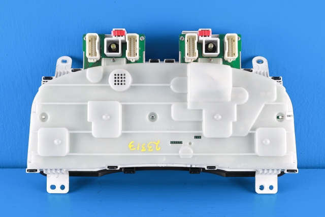Instrumentpanel til Toyota Land Cruiser 120 2002-2009  (TOYOTA|83800-6D242|)