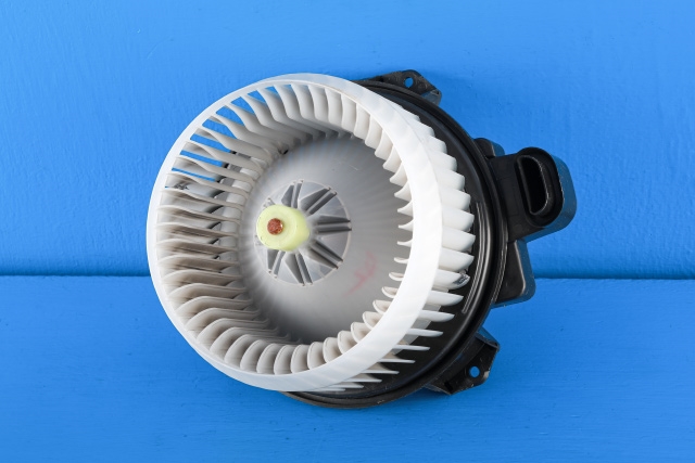 Varmeapparat motor til Toyota Auris, 2015-2019 (Type II, Fase 2)  (DENSO|272700-8105)