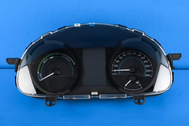 Instrumentpanel til Toyota Auris, 2015-2019 (Type II, Fase 2)  (TOYOTA|83800-F2E63)