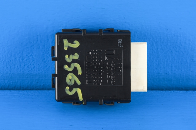 Rele diverse til Toyota Auris, 2015-2019 (Type II, Fase 2)  (DENSO|423000-2070)