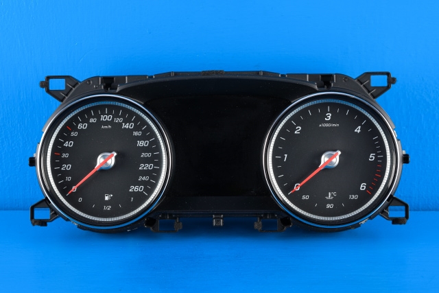 Instrumentpanel til Mercedes E-Klasse, 2016-2023 (W213) (W213) (MERCEDES|A 213 900 01 10)