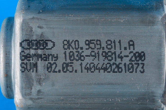 Ruteheis, kun motor, venstre bak til Audi Q3 2011-2014 (Type I, Fase 1)  (VAG|8K0 959 811 A|)