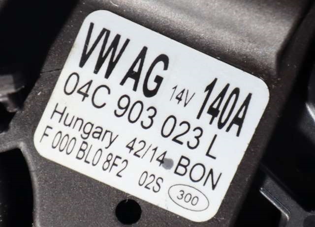 Dynamo til VW Polo 2014-2017 (Type V, Fase 2) (BOSCH|F 000 BL0 8F2|04C 903 023 L. 14 VOLT - 140 AMP|)