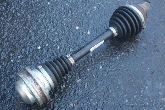 Drivaksel venstre foran, diesel/manuell til VW Caddy 2020-->> (Type IV)  (VAG|3Q0 407 271 A|)