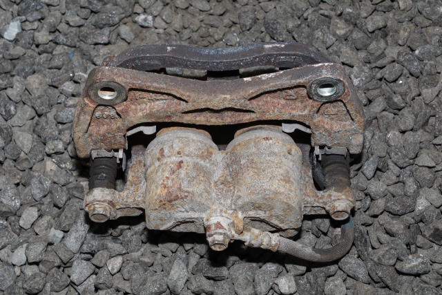 Bremsecaliper høyre foran til Subaru Outback 2015-2020 (Type V)  (TOKICO|)