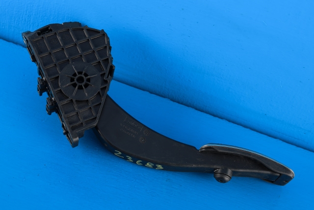 Pedal gass til Ford Edge 2016-2019  (FORD|E1GC-9F836-LB|)