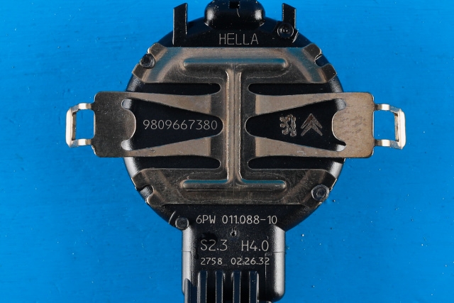 Sensor regnsensor til Peugeot Expert 2016-->> (Type III) (HELLA|6PW 011 088-10|98 096673 80|)