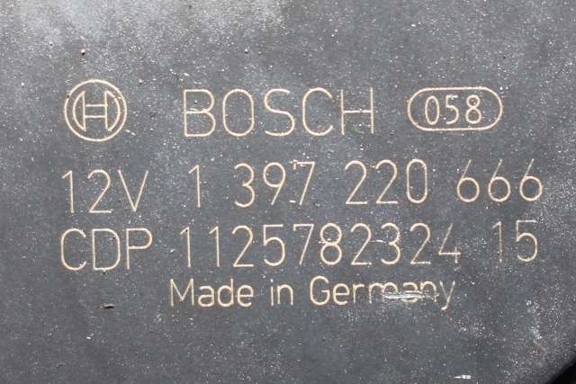 Viskermotor frontrute komplett m/overføring til Mercedes E-Klasse 2009-2013 (Fase 1) (W212) (W212) (BOSCH|1 397 220 666|)