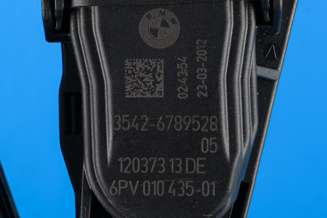 Pedal gass til BMW 1-Serie 2011-2015 (Fase 1) (F20/F21) (F20/F21) (HELLA|6PV 010 435-01|35.42-6 789 528|)