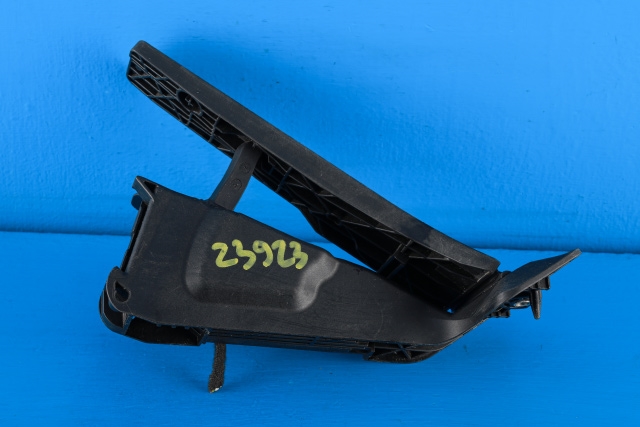 Pedal gass til BMW 1-Serie 2011-2015 (Fase 1) (F20/F21) (F20/F21) (HELLA|6PV 010 435-01|35.42-6 789 528|)
