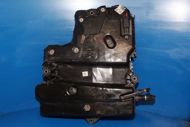 AdBlue tank til VW Transporter / Caravelle 2019-->> (T6.1) (T6.1) (VAG|7LA 131 877 E|)